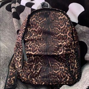 VS backpack leopard print
